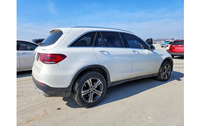 mercedes-benz-glc-300 - 1