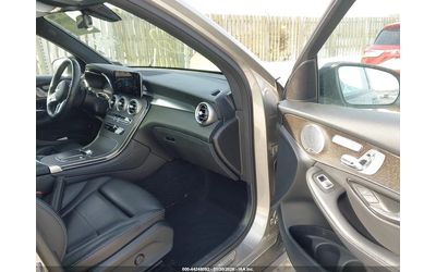 Mercedes-Benz GLC 300 4MATIC* AMG-пак* Burmester* подгрев* панорама* 360 - автомобили, коли, обяви за нови и употребявани 6