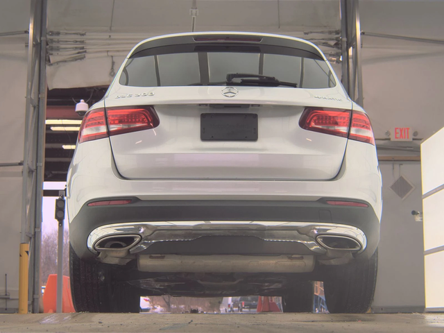 Mercedes-Benz GLC 300 МЪРТВА* ТОЧКА* КАМЕРА* ПАНОРАМА* КЕЙЛЕС* - автомобили, коли, обяви за нови и употребявани 5