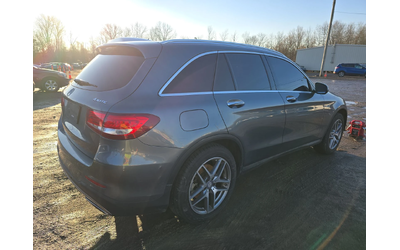 mercedes-benz-glc-300 - 1