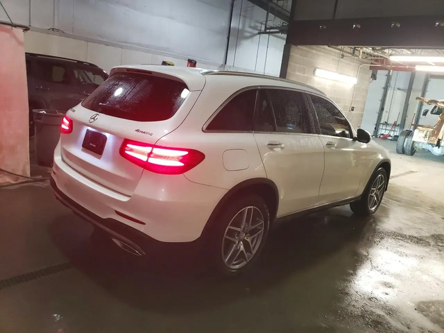 Mercedes-Benz GLC 300 4matic - автомобили, коли, обяви за нови и употребявани 4