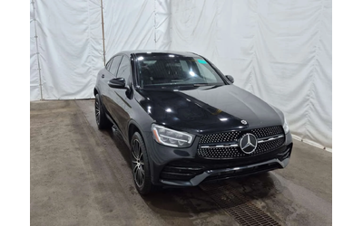 mercedes-benz-glc-300 - 1