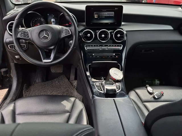 Mercedes-Benz GLC 300 ПОДГРЕВИ * ПАНО * KEYLESS * CARFAX - автомобили, коли, обяви за нови и употребявани 9