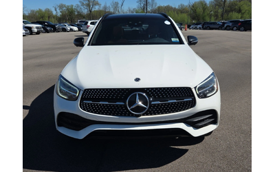 mercedes-benz-glc-300 - 1