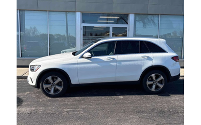 mercedes-benz-glc-300 - 1