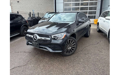 mercedes-benz-glc-300 - 0