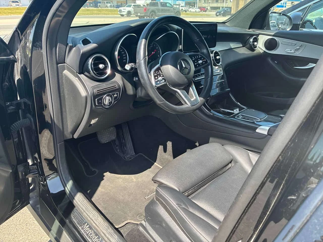 Mercedes-Benz GLC 300 * ГЛАВНО ПРЕДСТАВИТЕЛСТВО* 360 КАМЕРА* - автомобили, коли, обяви за нови и употребявани 6
