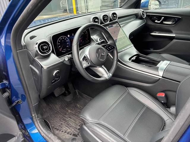 Mercedes-Benz GLC 300 * 360 * ПОДГРЕВ * ПАМЕТ * CARPLAY - автомобили, коли, обяви за нови и употребявани 4