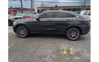 mercedes-benz-glc-300 - 1