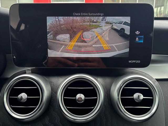 Mercedes-Benz GLC 300 * CARFAX * ПАНО * KEYLESS * КЛИП НА МОТОРА - автомобили, коли, обяви за нови и употребявани 10