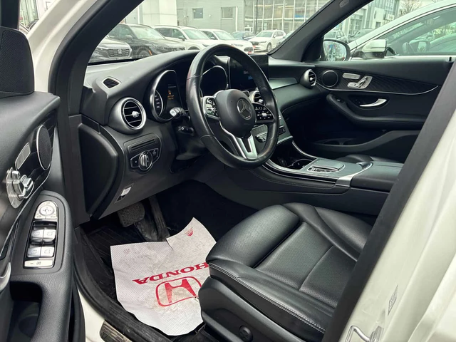 Mercedes-Benz GLC 300 * CARFAX * ПАНО * KEYLESS * КЛИП НА МОТОРА - автомобили, коли, обяви за нови и употребявани 4