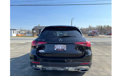 mercedes-benz-glc-300 - 2