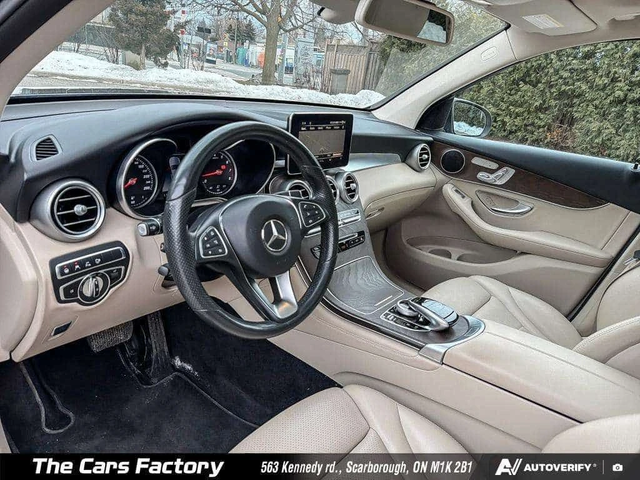 Mercedes-Benz GLC 300 ПОДГРЕВИ * ПАНО * KEYLESS * CARFAX - автомобили, коли, обяви за нови и употребявани 10
