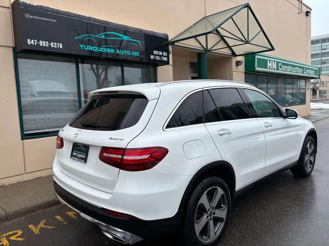 Mercedes-Benz GLC 300 4MATIC * ПОДГРЕВИ * ПАНО * KEYLESS * CARFAX - автомобили, коли, обяви за нови и употребявани 3