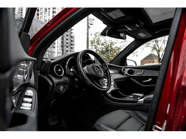 Mercedes-Benz GLC 300 ПОДГРЕВИ * ПАНО * KEYLESS - автомобили, коли, обяви за нови и употребявани 3