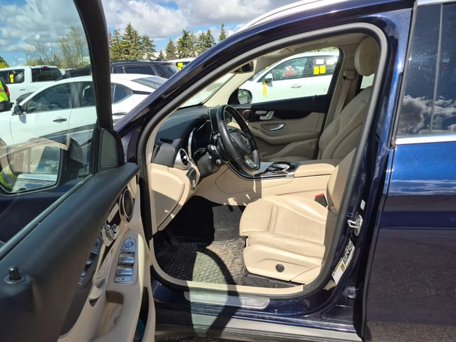 Mercedes-Benz GLC 300 * CARFAX * ПАНОРАМА * МАХАГОН * ПОДГРЕВИ * - автомобили, коли, обяви за нови и употребявани 6