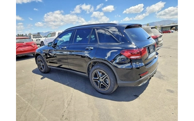mercedes-benz-glc-300 - 1