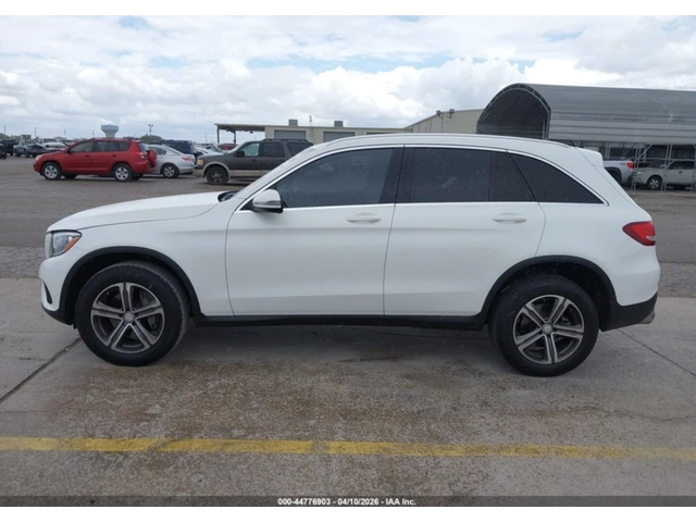 Mercedes-Benz GLC 300 АВТОКРЕДИТ - автомобили, коли, обяви за нови и употребявани 11