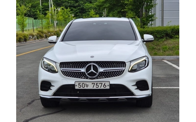 mercedes-benz-glc-300 - 1