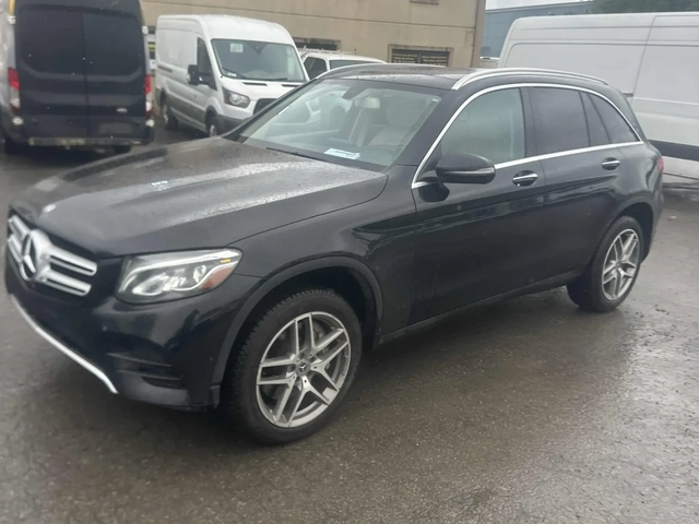 Mercedes-Benz GLC 300 ПАНОРАМА * ПОДГРЕВИ * CARFAX * АВТО КРЕДИТ * - автомобили, коли, обяви за нови и употребявани 0