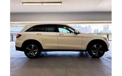 mercedes-benz-glc-300 - 4