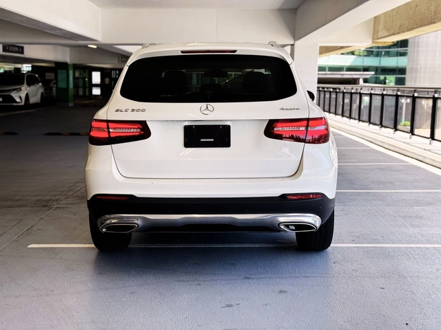 Mercedes-Benz GLC 300 4MATIC* CARFAX* АВТО КРЕДИТ* - автомобили, коли, обяви за нови и употребявани 7