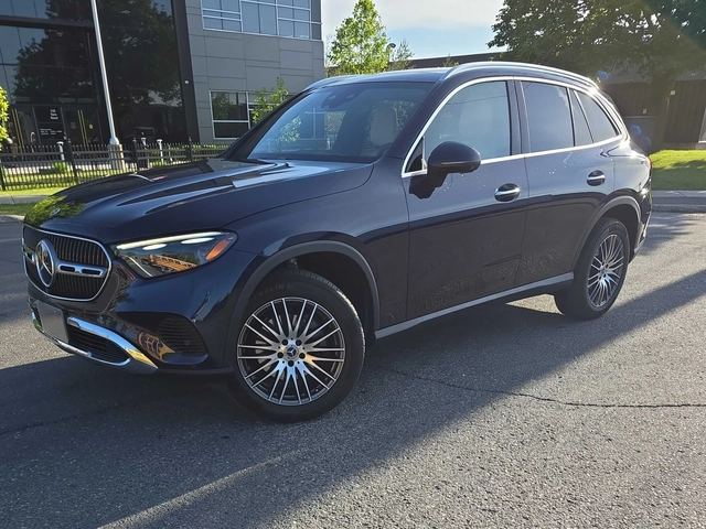 Mercedes-Benz GLC 300 2 КЛЮЧА * ПАНОРАМА * ПОДГРЕВИ * CARFAX - автомобили, коли, обяви за нови и употребявани 0