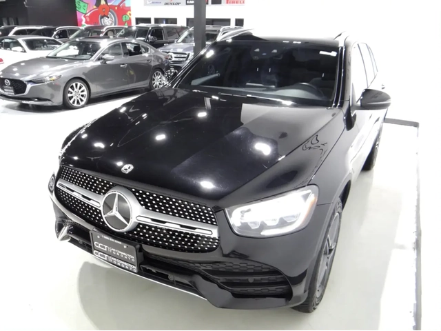 Mercedes-Benz GLC 300 2020 Mercedes-Benz GLC300 4MATIC - автомобили, коли, обяви за нови и употребявани 1