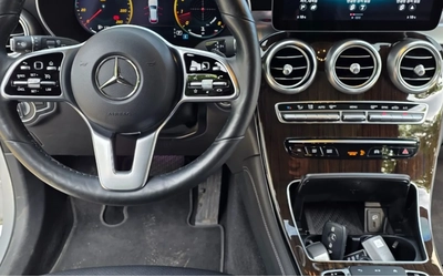 Mercedes-Benz GLC 300 - автомобили, коли, обяви за нови и употребявани 10