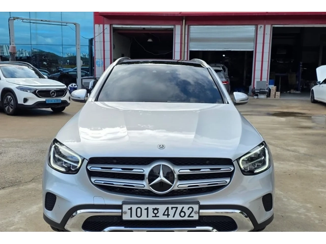 Mercedes-Benz GLC 300 - автомобили, коли, обяви за нови и употребявани 0