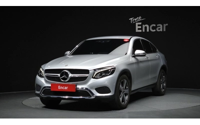 mercedes-benz-glc-300 - 0
