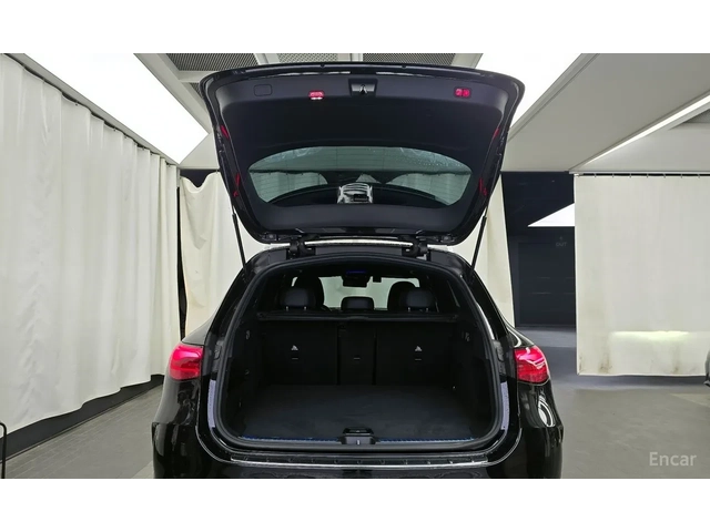 Mercedes-Benz GLC 300 AMG PKG / 360 / ОБДУХ / BURMESTER / HUD / PANO - автомобили, коли, обяви за нови и употребявани 16