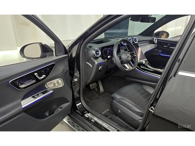 Mercedes-Benz GLC 300 AMG PKG / 360 / ОБДУХ / BURMESTER / HUD / PANO - автомобили, коли, обяви за нови и употребявани 5