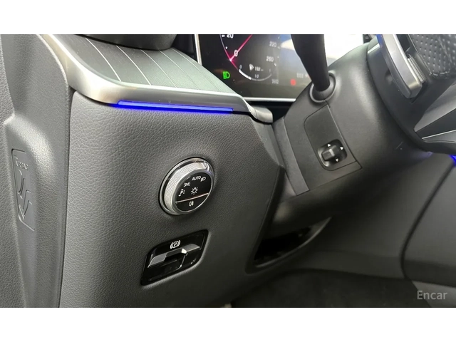 Mercedes-Benz GLC 300 AMG PKG / 360 / ОБДУХ / BURMESTER / HUD / PANO - автомобили, коли, обяви за нови и употребявани 9