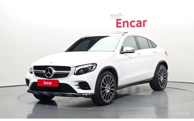 mercedes-benz-glc-300 - 0