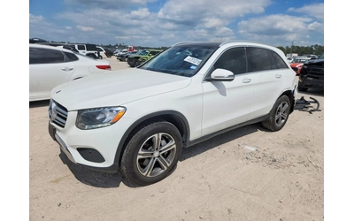 mercedes-benz-glc-300 - 0