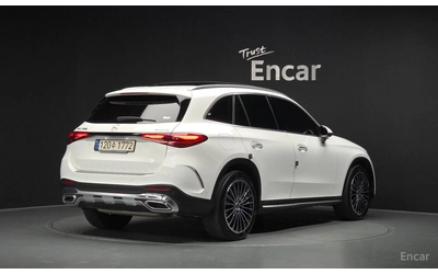 mercedes-benz-glc-300 - 2