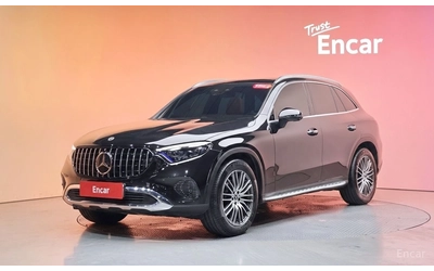 mercedes-benz-glc-300 - 0