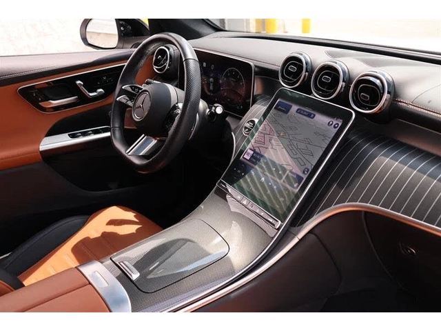 Mercedes-Benz GLC 300 4MATIC AMG LINE* DISTRONIC* BURMESTER* 360* PANO* - автомобили, коли, обяви за нови и употребявани 4
