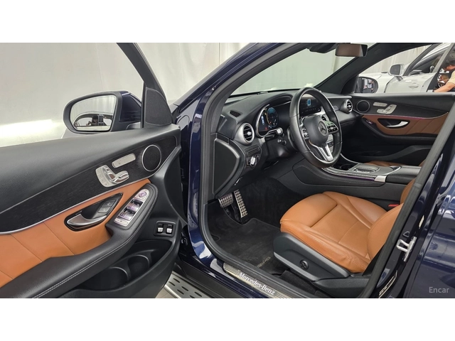 Mercedes-Benz GLC 300 300е* HEADUP* DIGITAL* AMG* КАМЕРА* СЛЕД НА ЛЕНТИ* - автомобили, коли, обяви за нови и употребявани 9