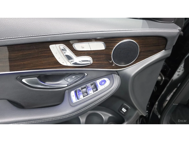 Mercedes-Benz GLC 300 AMG* ПАМЕТ* ПОДГРЕВ* КАМЕРА* ПАНО* ДВА КЛЮЧА - автомобили, коли, обяви за нови и употребявани 16