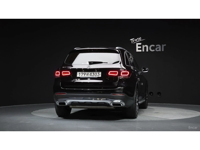 Mercedes-Benz GLC 300 AMG* ПАМЕТ* ПОДГРЕВ* КАМЕРА* ПАНО* ДВА КЛЮЧА - автомобили, коли, обяви за нови и употребявани 3