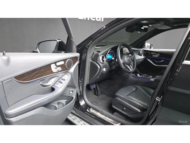 Mercedes-Benz GLC 300 AMG* ПАМЕТ* ПОДГРЕВ* КАМЕРА* ПАНО* ДВА КЛЮЧА - автомобили, коли, обяви за нови и употребявани 8
