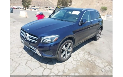 mercedes-benz-glc-300 - 1