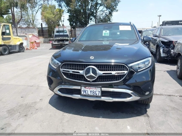 Mercedes-Benz GLC 300 4MATIC* ПОДГРЕВ* ОБДУХВАНЕ* 360* КАМЕРА* HUD* - автомобили, коли, обяви за нови и употребявани 1