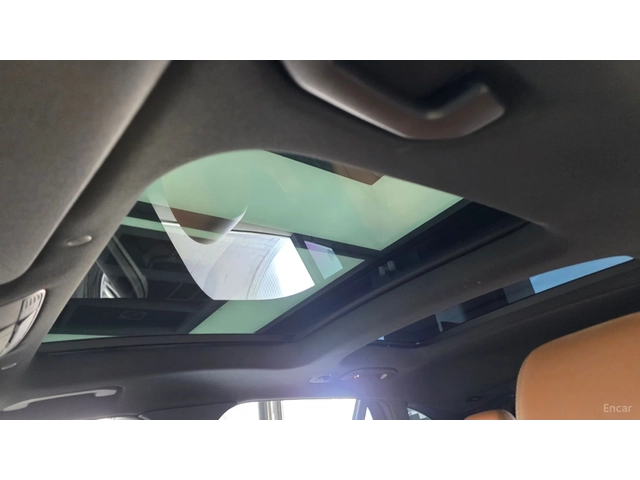 Mercedes-Benz GLC 300 4MATIC/DIGITAL/HEAD-UP/PANOROOF/DRIVE-ASSISTS - автомобили, коли, обяви за нови и употребявани 12