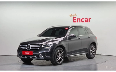 mercedes-benz-glc-300 - 0