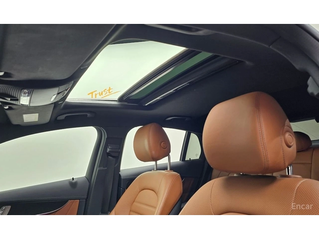 Mercedes-Benz GLC 300 AMG* LINE* COUPE* ОБДУХВАНЕ* ДИСТРОНИК* ХЕДЪП* - автомобили, коли, обяви за нови и употребявани 12