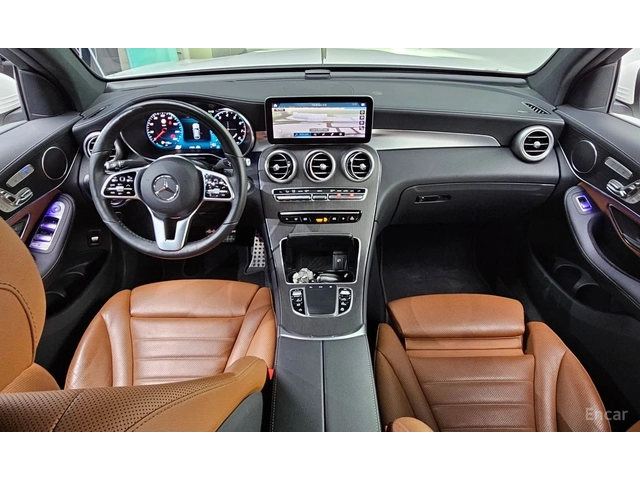 Mercedes-Benz GLC 300 AMG* LINE* COUPE* ОБДУХВАНЕ* ДИСТРОНИК* ХЕДЪП* - автомобили, коли, обяви за нови и употребявани 5