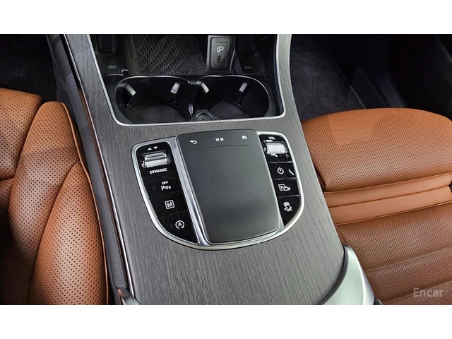 Mercedes-Benz GLC 300 AMG* LINE* COUPE* ОБДУХВАНЕ* ДИСТРОНИК* ХЕДЪП* - автомобили, коли, обяви за нови и употребявани 9